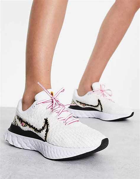 nike react infinity run flyknit 3 weiß|nike react infinity run leopard.